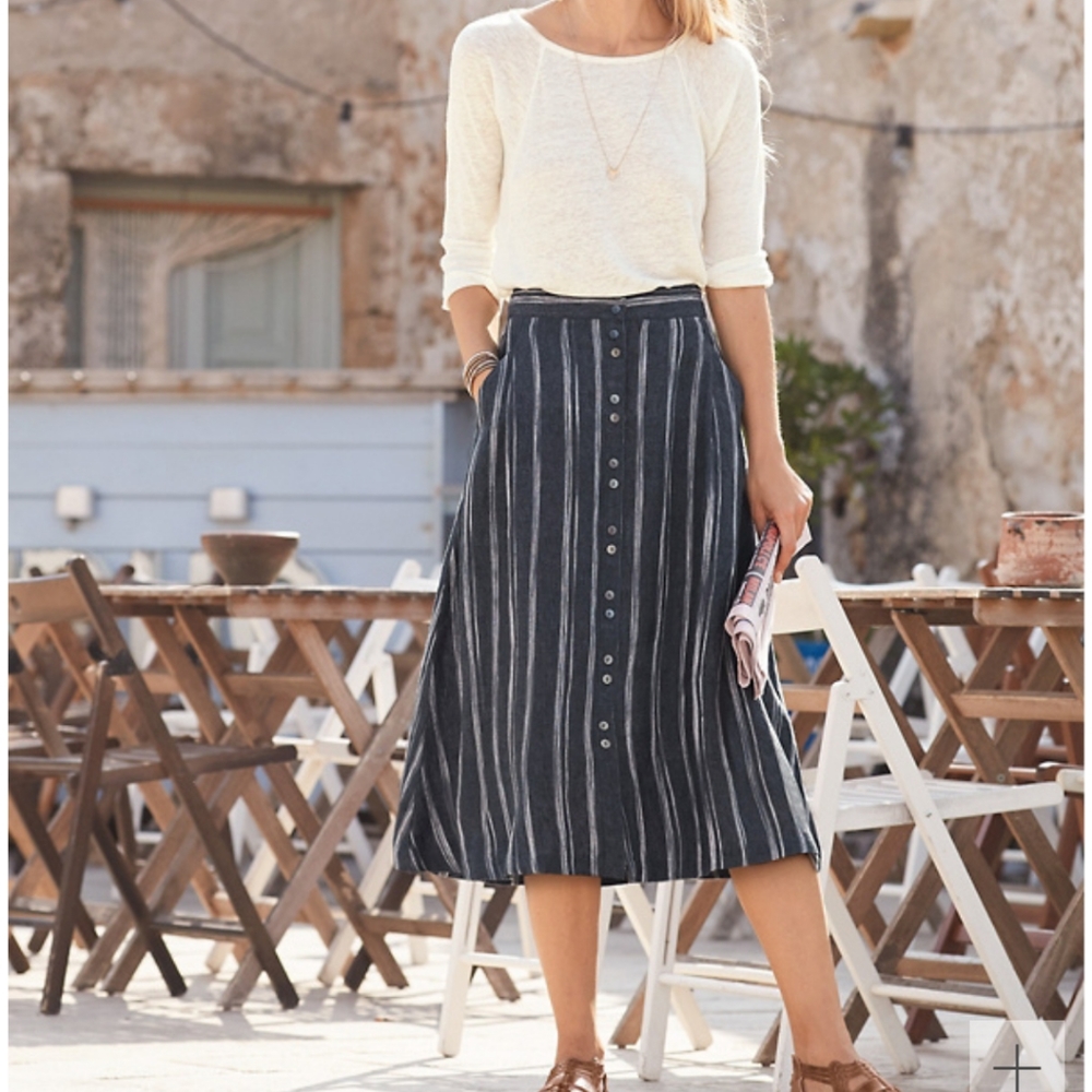 NWT Beautiful Garnet Hill button down linen skirt